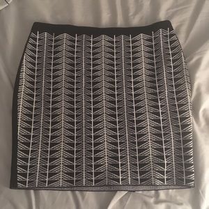 Rachel Roy Black and White stretchy Pencil skirt